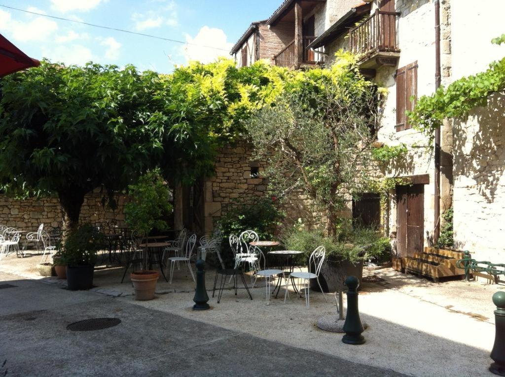 Auberge Du Puits Souillac Buitenkant foto