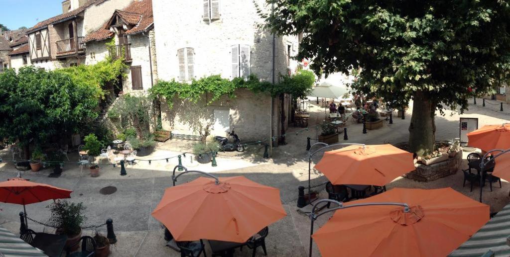 Auberge Du Puits Souillac Buitenkant foto