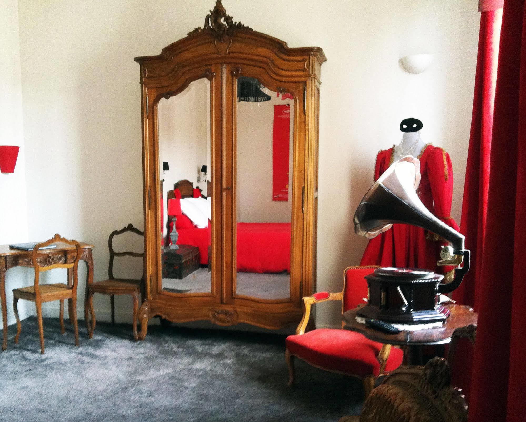 Auberge Du Puits Souillac Buitenkant foto